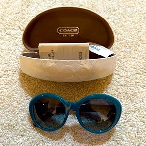 NWT Lindsay Coach Sunglasses in Turquoise and Turtle Shell